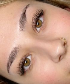 #lashes Eyelashes Hair By Hair, Natural Eyelash Extensions Round Eyes, Class Lash Extensions, Simple Eye Lashes Extensions, Hybrid Lash Inspiration, Simple Hybrid Lashes, Lash Looks Eyelash Extensions, Natural Wet Lash Extensions, Hooded Lash Extensions