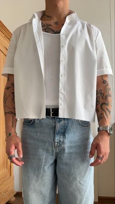 Button Up Crop Top Outfits, Cropped Shirt Outfit Men, Italian Boys Aesthetic, Mens Starboy Outfits, Cropped Shirt Outfit, Switzerland Style, Shirt Outfit Men, Trendy Boy Outfits, Classy Outfits Men