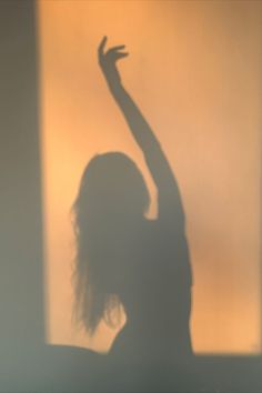 girl golden hour aesthetics sunset aesthetic shadow aesthetic home aesthetics закат фото без лица shadow photo inspo photo aesthetics inspiration тень на закате золотой час девушка home vibes sunset aesthetics shadow aesthetics photo without face inspo shadow inspo shadow inspiration home photo ideas идеи для фото дома домашний уют эстетика дома уют в доме уютный дом home decor homemade home sweet home home design home decoration эстетика дома cozy home home inspiration закат образ тень девушки Photo Without Face, Home Photo Ideas, Aesthetic Shadow, Shadow Aesthetic, Home Vibes, Home Aesthetics, Face Home, Golden Hour Photos, Actor Studio