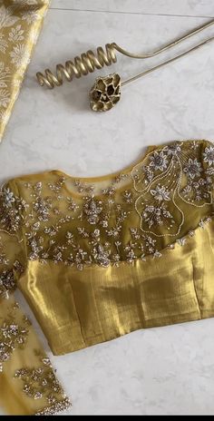 Fancy Blouse Designs For Silk Saree, Work Blouse Designs Latest Bridal, 2023 Blouse Designs, Saree Blouse Embroidery Designs, Hand Work Embroidery Blouse, Maggam Blouse Designs, Aari Work Saree, Gold Blouse Designs, Blouse Aari Work