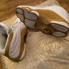 Worn Vinatge Men's Air Jordan's 13. Brown-Caramel And White. Mens Size 8 Jordans 13, Jordans For Men, Jordan Shoes, Mens Shoes Sneakers, Air Jordans, Caramel, Men's Shoes, Jordan, Shoes Sneakers