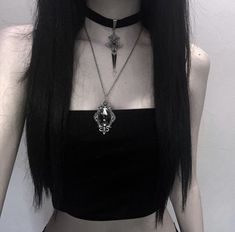 Goth Princess, New Rock, Commissions Open, Grunge Style, Girl Body, Grunge Aesthetic, Of Ideas, Girl Icons, Aesthetic Girl