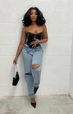 Heels & jeans Plus Size Baddie Outfits, Causal Outfits, Cute Comfy Outfits, Lovely Clothes, Simple Trendy Outfits, Cute Simple Outfits, Fall Fashion Outfits, Lookbook Outfits