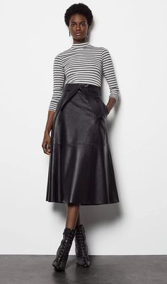 Leather A Line Skirt Outfit, A Line Leather Skirt Outfit, Midi Leather Skirt Outfit, Style A Leather Skirt, Leather Midi Skirt Outfit, Long Leather Skirt Outfit, Black Leather Skirt Outfit, Fabric Rendering, Midi Rock Outfit