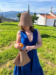 Beige Straw Bag, Raffia Beach Bag, Handmade Summer Bag, Straw Knot Bag, Raffia Knot Bag, Luxury Bag, Crochet Beach Bag, Woven Raffia Bag, - Etsy Ukraine Beach Bag With Braided Handles, Summer Crochet Bucket Bag, Handwoven Bucket Beach Bag For Summer, Natural Bucket Crochet Bag For Beach, Brown Beach Bag For Summer Picnic, Brown Summer Beach Bag For Picnic, Brown Beach Bag For Summer Picnics, Summer Handwoven Shoulder Bag For Day Out, Eco-friendly Crochet Bucket Bag For Beach