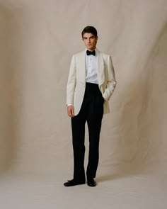 Oversized Tuxedo Outfit Men, Italian Cut Suit, Men Suits Style Wedding Classy, Men Suits Style Wedding, Suit And Tie Men, Day Wedding Outfit, Vintage Wedding Suits, P Johnson, Wedding Dress Suit