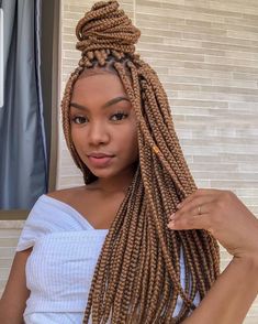 ove these braids ! 😍 @adrianystefanyc #Repost #protectivestyles #boxbraids #blackgirlmagic #naturalhairrocks #naturalhairsistas Individual Braids Hairstyles, Brown Box Braids, Individual Braids, Box Braids Hairstyles For Black Women, Beautiful Braids