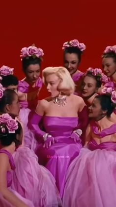 Marilyn Monroe Gentlemen Prefer Blondes, Pink Dresses, Summer Glow, Blonde Bombshell, Hollywood Glamour, Up Girl, Classic Hollywood