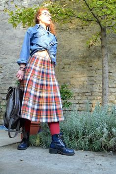 Old school plaid pleated midi skirt is in red, blue, yellow, green, and white; all in all, it is in multi-color. This grunge skirt is size S, and the model who wears it is also size S, and she is high 161 cm = 63.4", but please go by my measurements. This tartan full circle skirt is in excellent condition, and you can wear it every season except summer because it has a lining. Instead of a button, it has two hooks for buckling so that you can adjust by your waist. ( I'd call it eating mood buckl Mod Skirt, Red Pleated Skirt, Plaid Midi Skirt, Grunge Skirt, Vintage Denim Skirt, Green Lace Dresses, Plaid Pleated Skirt, Long Denim Skirt, Skirt High Waist