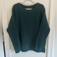 New With Tags, Oversized, Deep Green, Size Extra Small, Super Soft Oversized Green Chunky Knit Top, American Eagle Sweater, Deep Green, Colorful Sweaters, American Eagle Outfitters, American Eagle, Tags, Green, Women Shopping