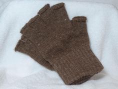 Fingerless Mitts ~ Manufactured in Fall River Massachusetts by New England Alpaca Fiber Pool As touch screen cell phone use is on the rise across the country, it’s important for people to have the option of alpaca warmth while staying connected! These Fingerless gloves are mid-weight and have the same construction as our All Terrain Gloves. Contents: 80% U.S. Alpaca, 20% Nylon Forestcore Accessories, Apocalypsecore Outfits, Fantasy Fingerless Gloves, Goblin Core Fashion, Apocalypse Aesthetic Clothes, Grunge Fingerless Gloves, Fingerless Gloves Outfit, Fingerless Gloves Aesthetic, Goblincore Gloves