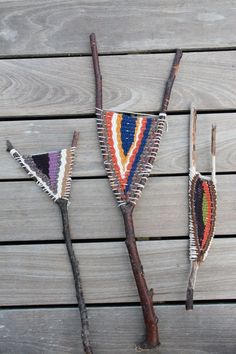 Hantverk Diy, Weaving For Kids, Stick Art, Weaving Projects, Camping Crafts, Camping Art, Weaving Art, Nature Crafts, Art Textile