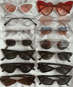 Sunglasses Aesthetic, Fake Glasses, Instagram Baddie, Retro Glasses, Fashion Eye Glasses