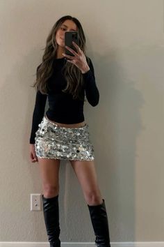 New Years Night Outfit, Glitz And Glam Party Aesthetic, Bday Fits Winter, Sequin Winter Outfit, Leather Skirt New Years Outfit, 21 Birthday Outfit Ideas Winter, Sequence Skirt Outfit Party, Houseparty Outfits Casual Winter, New Years Going Out Outfits