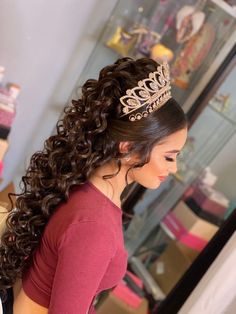 Quinceanera Hairstyles Half Up Half Down, Hair Quince, Red Quince, Quince Hairstyles With Crown, Hairstyles Bun, Quince Dresses