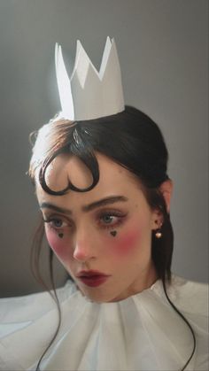 Pierrot Costume, Circus Makeup, Pierrot Clown, Drag Make-up, 얼굴 드로잉, Face Drawing Reference, Cute Clown, Vintage Clown, Smink Inspiration