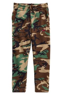 Allover camo hides the Running Dog icons but can't hide the comfort of sweatpants that are made for kids who like to play and relax in the softness of breathable cotton. Elastic waist Front slant pockets 100% cotton Machine wash, dry flat Imported Black Owned/Founded Kids Hideout, Casual Camouflage Cotton Sweatpants, Camouflage Cotton Sweatpants For Streetwear, Sporty Camouflage Cotton Bottoms, Real Tree Camouflage Pants, Camo Sweatpants, Military Camouflage Bottoms With Relaxed Fit, Military Camouflage Relaxed Fit Bottoms, Military Camouflage Hunting Pants