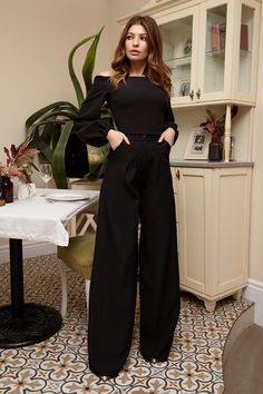 Fabric: High quality suiting fabric Included Top, Pants Available sizes: XS, S, M, L Color: Black,White, Bordeaux, Blue, Red, Camel Pants length (inseam): 95cm/ 37.5in Camel Pants, Suiting Fabric, High Waist Pants, Shoulder Crop Top, Trendy Accessories, Waist Pants, High Waisted Pants, Black Pants, Pants Set