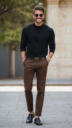 Outfit Pants, Brown Chinos, Winter Suits, Chino Pants Men, Pants Brown, Men's Casual Style, Man Fashion