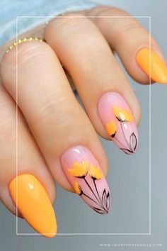 tulip nails designs Flower Manicure, Foil Nail Designs, Yellow Nail Art, Simple Spring Nails, Tulip Colors, Yellow Nails Design, Marble Nail Designs