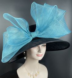 "100% Sinamay Size From the front to the back 17.5\" (48 cm)          From left to right 19\" (48cm) Wide brim Appr 5.5~6.25\" This elaborate derby hat features an oversized sinamay bow design, resembling a flamboyant butterfly, creating a whimsical and extravagant statement at the horse racing event.  Many different style real feather flower and silk flower are also  available, if you need, contact me, I will add the flower for you, the fee for the additional flower will be charged 27 colors av Evening Boater Hat With Short Brim In Sinamay, Formal High Crown Fascinator For Kentucky Derby, High Crown Headpiece For Kentucky Derby Evening, High Crown Top Hat For Kentucky Derby Evening, Formal Sun Hat For Kentucky Derby With Curved Brim, High Crown Cloche Hat For Party, Adjustable Sun Hat For Kentucky Derby Formal Event, Formal Mini Hats For Royal Ascot With High Crown, High Crown Costume Hat For Kentucky Derby Evening