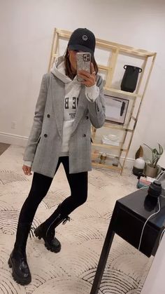 Aiden Hoodie University Paris curated on LTK Smart Hoodie Outfit Women, Hoodie Leggins Outfit, Professional Hoodie Outfit, Hoodie Elegant Outfit, Hoodie Outfit For Work, Blazer And Hoodie Outfits For Women, Hoodie Outfit 2023, Blazer And Combat Boots Outfit, Hoodie Outfit Work