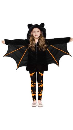 Bat Cape, Bats For Kids, Halloween Crop Top, Bat Costume, Halloween Skirt, Video Game Cosplay, Vampire Bat, Fantasias Halloween, Halloween Bats