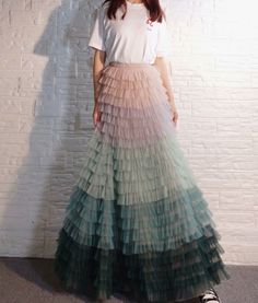 Maxi Skirt Wedding Outfit, Spring Wedding Full Length Skirt, Multicolor Long Skirt For Wedding, Skirt Wedding Outfit, Skirt Holiday Outfit, Wedding Tulle Skirt, Tulle Skirt Outfit, Holiday Skirt Outfits, Plus Size Maxi Skirt