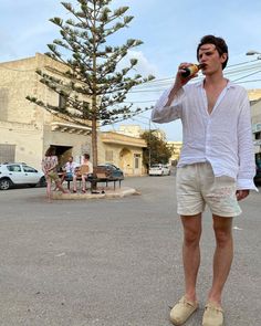 Clog Outfit Summer, Pub Outfit, Gangster Outfit, Beach Outfit Men, Men's Summer Outfit