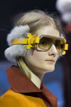 Unusual Accessories, Funky Glasses, Unique Glasses, Scrunch Leggings, Look Into My Eyes, Teeth Whitening Kit, Cooler Look, Anya Hindmarch, Designer Eyewear