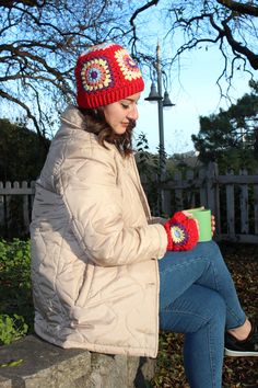 Crochet Winter Accesory, Knitted Beanie and Gloves, Gift For Woman, Granny Square Beanie Set, Handmade Crochet Accessory, Multicolor collar I crocheted berets and gloves with granny square motifs knitted with the most beautiful colors of this winter season for you in edlim.     You can buy these hand-knitted berets and gloves, which will reflect your festive colors and bohemian style, protect you from the cold and keep you warm and have a style at the same time, as a beret or glove only, or as a Hand Knitted Fitted Crochet Winter Hat, Warm Fitted Crochet Hat For Winter, Warm Fitted Crochet Winter Hat, Red Crochet Hat For Winter, Red Crochet Hat For Winter Cold Weather, Handmade Fitted Crochet Winter Hat, Handmade Fitted Crochet Hat For Winter, Winter Crochet Hat With Granny Square, Granny Square Beanie