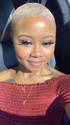 Big Chop Natural Hair Round Face, Baldie Baddie, Bald Fade Women Black, Blonde Natural Hair, Shaved Hair Cuts, Buzz Cuts, Natural Hair Cuts, Natural Afro Hairstyles