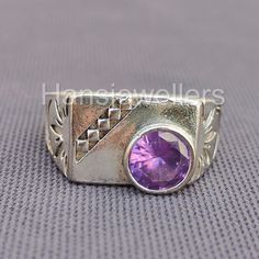 ✦ Step into a realm of regal elegance with Cushion Charm Natural Amethyst Ring. Gracefully set in fine silver, this ring boasts a cushion-shaped natural amethyst, renowned for its deep, vibrant purple hues. Ideal for daily sophistication or evening soirees, its rich tones effortlessly bridge casual allure and evening elegance. Whether you're spoiling yourself or choosing a special gift, this ring offers a touch of royal charm to any outfit. 💎 Please Note As with all Natural Gemstones The colors Regal Elegance, Wrap Bangles, Ring Purple, Ring Cushion, Purple Quartz, Cushion Cut Ring, Cushion Ring, Etsy Bridesmaid Gifts, Amethyst Gem