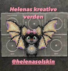 an image of a bat with the words hellonas kreative verden