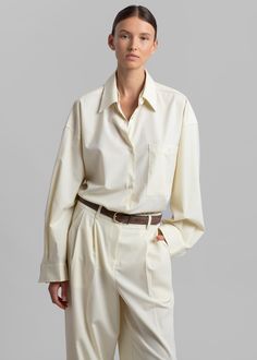 Jour Shirt - Cream Shirt The Frankie Shop Collar Shirts Women, Shirting Fabric, The Frankie Shop, Frankie Shop, Elevated Basics, Wool Shirt, Collar Shirt, Shirt And Pants, Crop Shirt