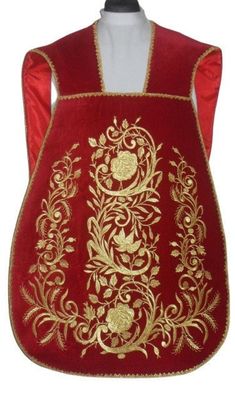 The front and back are decorated with beautiful velvet embroidery. Red color. High quality embroidery Chasuble velvet fabric. The set includes: stole, manipularz-fanon, burse to ailing and chalice veil. Velvet Embroidery, Embroidery Red, Velvet Fabric, Red Color, Poland, Art Collection, Etsy Accessories, Bathing Beauties, Display Homes