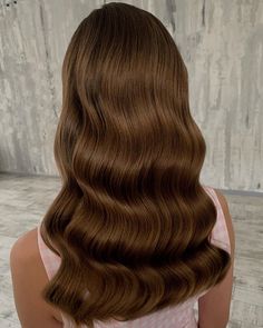 Honey Brown Hair Solid Color, Chocolate Brown Hair Aesthetic, Caramel Brown Hair Aesthetic, Brown Voluminous Hair, Old Money Brunnet Hair, Ash Brown Hair Color, Ash Brown Hair, Long Hair Tutorial, Hair Shades