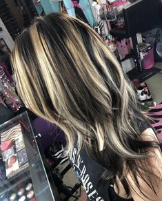 #hair #y2k #striped Hair Y2k, Chunky Blonde Highlights, Skunk Hair, Blonde Highlights On Dark Hair, Hair Color Streaks, Hair Streaks, Dark Hair With Highlights, Pretty Hair Color