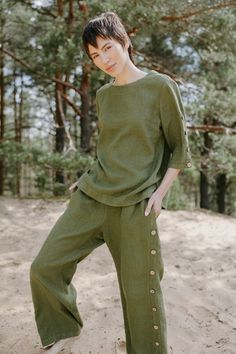 Women's elastic waist straight buttoned side linen trousers AMBITION in Moss Green Olive Relaxed Fit Pants For Summer, Olive Linen Bottoms With Pockets, Relaxed Fit Linen Pants In Khaki, Khaki Linen Pants Relaxed Fit, Relaxed Fit Khaki Linen Pants, Khaki Relaxed Fit Linen Pants, Spring Khaki Linen Pants, Green Linen Ankle-length Pants, Green Ankle-length Linen Pants