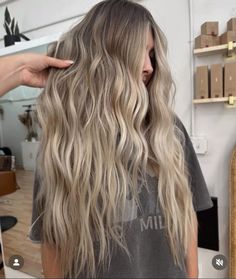 Half A Head Of Blonde Highlights, Lived In Blonde Highlights, Blonde Highlights Short Hair, Light Brunette Hair, Western Hair, Blonde Hair Goals, Ice Blonde Hair, Subtle Blonde Highlights, Short Hair Highlights