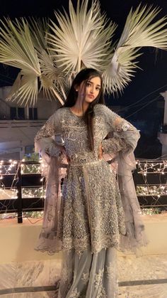 Pakistani Aesthetic, You Are My Queen, Chic Closet, Desi Wedding Dresses, Pakistani Wedding Outfits, Queen Love, Desi Fashion Casual, Pakistani Fancy Dresses, Beautiful Pakistani Dresses