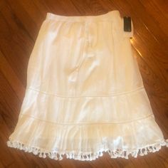 100% Cotton Brand New Lined Skirt. Knee-length Cotton Skirt For Vacation, Elegant Cotton Skirt For Vacation, White Knee-length Skirt For Vacation, Knee-length Lined Skirt For Vacation, Spring Beach Knee-length Skirt, Beach Knee-length Lined Maxi Skirt, Flowy Knee-length Skirt For Vacation, Relaxed Knee-length Skirt For Vacation, Womens Skirt