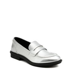 Embark on a journey where coziness and fashion effortlessly mingle with the Gabby Silver Loafers from Rocket Dog! 🌟 These aren't just any old slip-ons; they're a true fashion statement coated in luxurious faux leather. The dazzling silver coating adds a futuristic touch to your outfit, while the snug synthetic interior and sturdy rubber sole keep you comfortable and grounded. With a small 1-inch heel, you'll stride with the perfect amount of lift. Style: Rocket Dog Women's Loafer Type: Slip-on Black Patent Loafers, Silver Loafers, Patent Loafers, Loafer Shoes Women, Rocket Dog, Penny Loafer, Casual Loafers, Women's Loafers, Shoe Size Chart