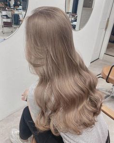 Coffee Hair Color, Grey Brown Hair, Coffee Hair, Beige Hair, Silver Blonde Hair, Ash Hair Color, Hairstyles 2024, Hair Milk