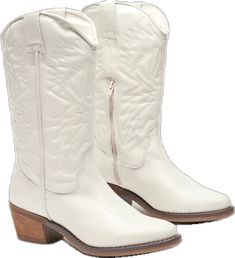 Steve Madden White Cowboy Boots, Walmart White Cowboy Boots, White Western Boots In Calf Leather, Whute Cowgirl Boots, White Weatern Boots, Steve Madden Store, Leather Western Boots, Western Boots Women, Leather Cowboy Boots