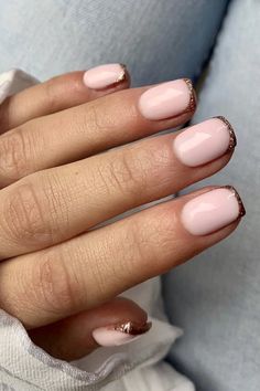 65 Cute Short Winter Nails That Will Look Just as Great on Your Hands - Your Classy Look Cute Short Winter Nails, Winter Short Nails, Short Winter Nails, Winter Nails Gel, Nail Trend, Goth Nails, Rose Gold Nails, Trendy Nail, Nails Gel