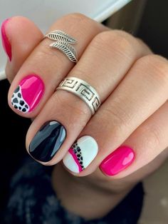 hot pink and black short nails with leopard accent Nail Design 2023, Unghie Nail Art, Abstract Nail Art, Design 2023, Glitter Acrylic, Get Nails, Dipped Nails