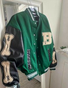 Green Varsity Jacket, Varsity Jacket Outfit, Damaged Clothes, Jacket Outfit Women, Jersey Jacket, Baseball Jacket, Green Jacket