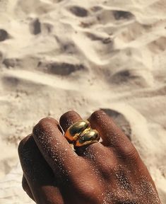 Chalcedony Crystal, Jewelry Photoshoot, Jewelry Photography, Jewelry Outfit, Domed Ring, Purple Crystals, Gold Plated Rings, Minimalist Rings, Jewelry Inspo