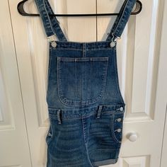 Old Navy Overall Shorts. New With Tags. My Mom Bought It For Me And It Looked Weird On My Body. Size S. It’s Just Been Sitting In My Closet. Body Size, Overall Shorts, My Closet, My Mom, Jean Shorts, Blue Black, Old Navy, Overalls, Color Blue